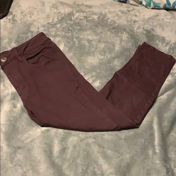 American Eagle Outfitters Pants - Hi-Rise American Eagle Jegging Crop Pants